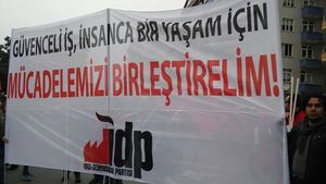 10:50 İşçi Demokrasisi Partisi 1 Mayıs'ta Gebze'de! Güvenceli iş, insanca bir yaşam için mücadelemizi birleştirelim!